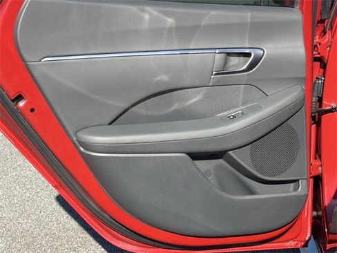 Used 2021 Hyundai Sonata SEL Plus w/ Tech Package image 21