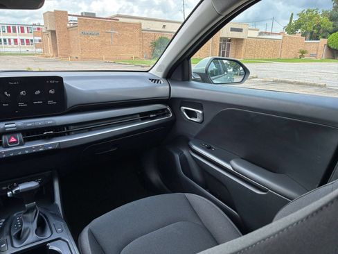 Used 2026 Kia K4 FWD image 29