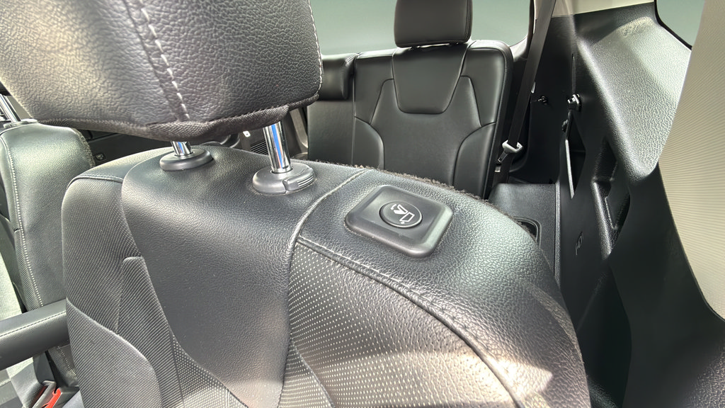 Used 2022 Kia Telluride SX w/ Nightfall Edition Package AWD/4WD image 20