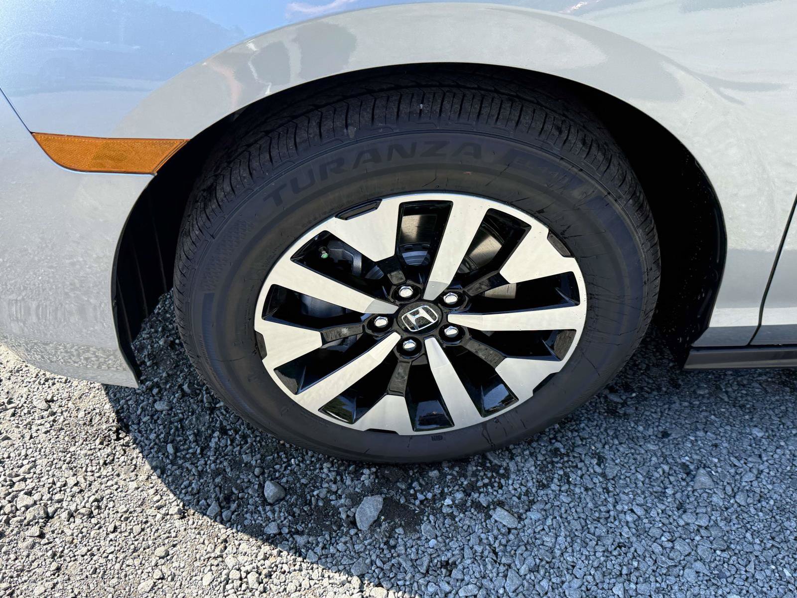 New 2027 Honda Odyssey EX-L image 7