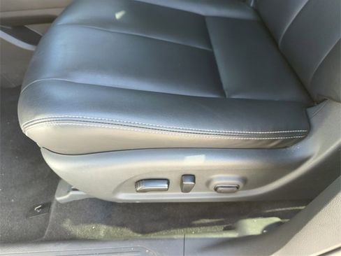 Certified 2024 Nissan Murano SV image 33