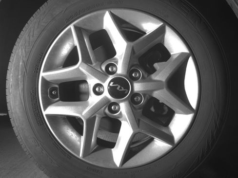 Used 2025 Kia Soul LX w/ LX Technology Package image 13