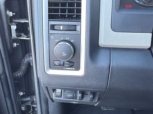 Used 2012 RAM 2500 Big Horn image 16