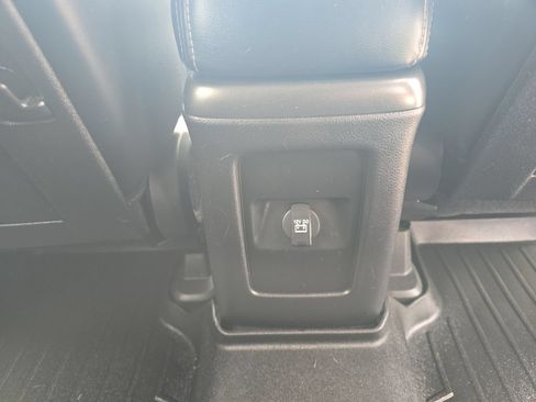 Used 2019 Dodge Journey Crossroad w/ Popular Equipment Group AWD/4WD image 17