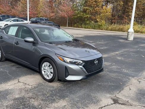Used 2024 Nissan Sentra S image 2