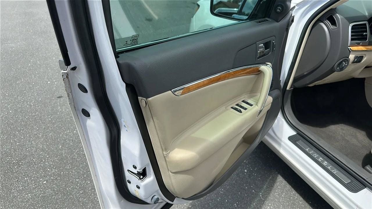 Used 2012 Lincoln MKZ Hybrid FWD image 21
