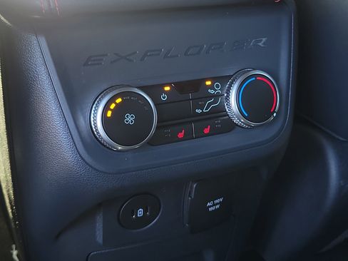 Used 2025 Ford Explorer ST w/ Sun And Sound Package image 20