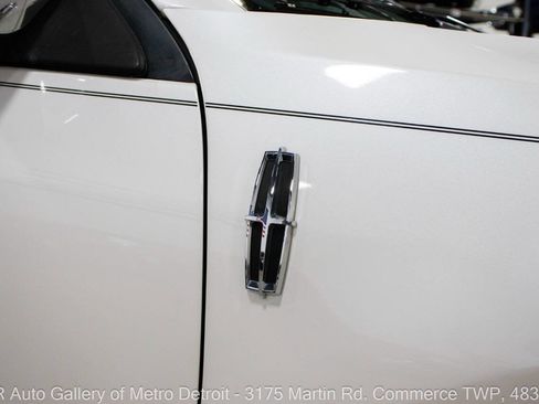 Used 2012 Lincoln MKZ FWD image 34