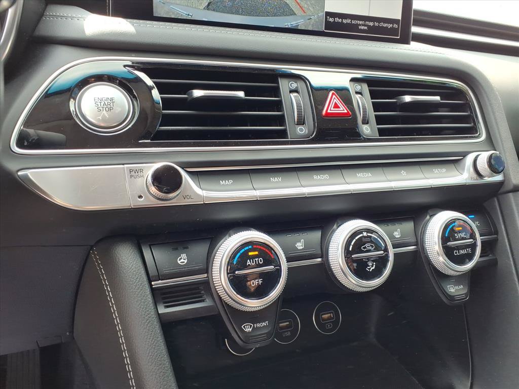Used 2023 Genesis G70 2.0T AWD/4WD image 11