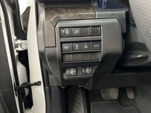 Used 2024 Toyota Tacoma Limited image 17