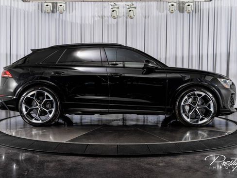 Used 2025 Audi RS Q8 performance image 20