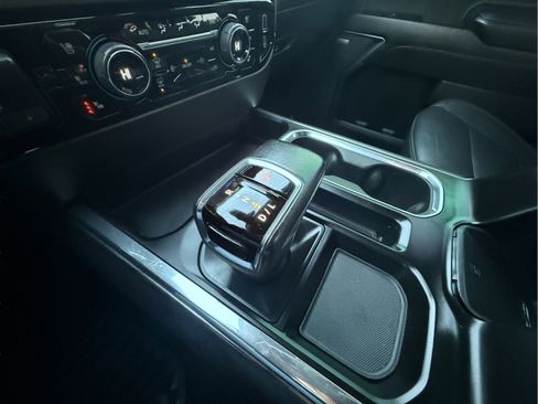 Certified 2022 Chevrolet Silverado 1500 LTZ w/ Z71 Off-Road Package image 21