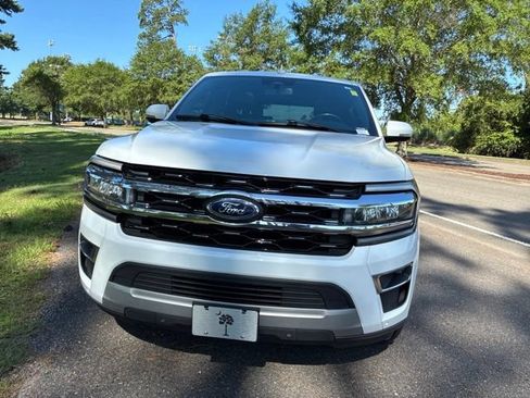 Used 2022 Ford Expedition Limited RWD image 8