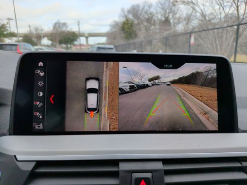 Used 2019 BMW X4 xDrive30i w/ Executive Package image 17