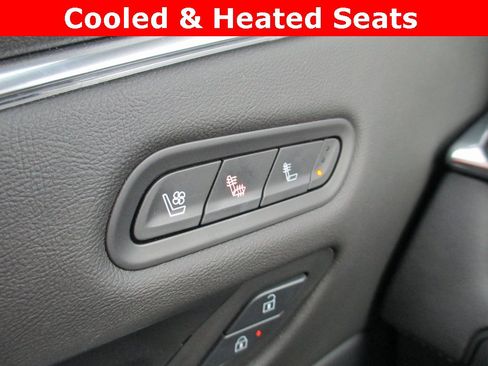 Used 2024 Cadillac Escalade Sport w/ LPO, ONYX Package image 17