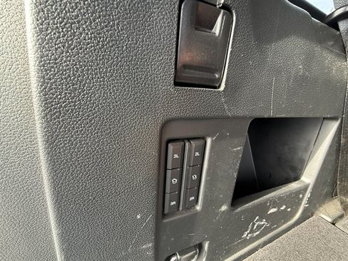 Used 2021 Ford Expedition XLT image 33