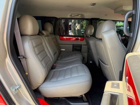 Used 2005 HUMMER H2 image 33