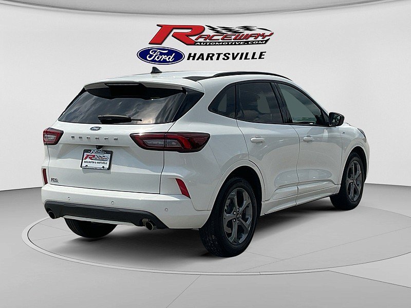 Used 2023 Ford Escape ST-Line w/ Tech Pack #1 FWD image 8