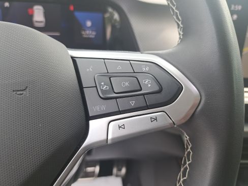 Used 2024 Volkswagen Atlas Peak Edition SEL AWD/4WD image 18