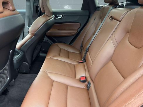Certified 2024 Volvo XC60 B5 Plus w/ Protection Package Premier AWD/4WD image 15