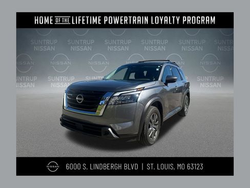 Used 2025 Nissan Pathfinder SV w/ SV Premium Package AWD/4WD image 1