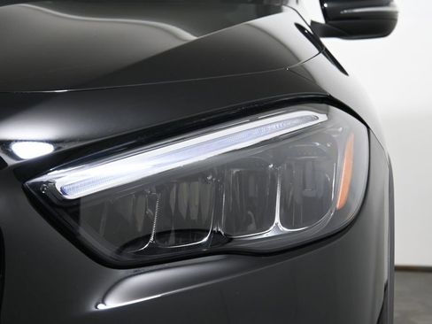 Used 2025 Mercedes-Benz GLA 250 4MATIC image 10