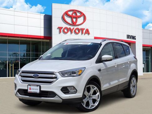 Used 2019 Ford Escape Titanium w/ U9j03 - Titanium Tow Package AWD/4WD image 1