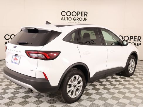 Used 2025 Ford Escape Active AWD/4WD image 19