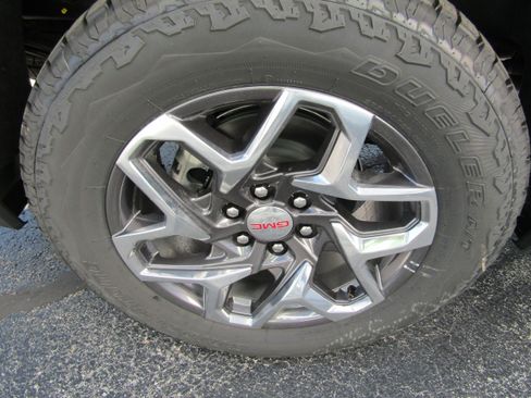 New 2026 GMC Sierra 1500 SLT w/ SLT Premium Plus Package image 7