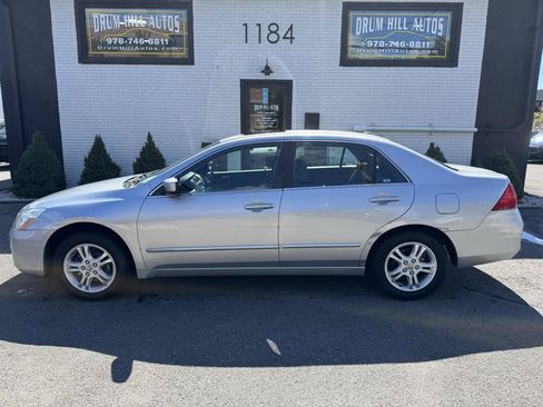Used 2006 Honda Accord EX-L image 2