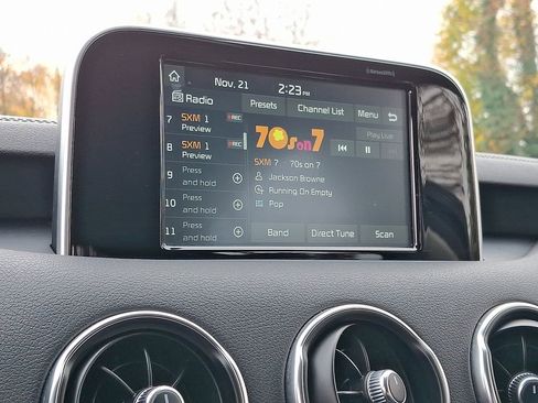 Used 2018 Kia Stinger image 16