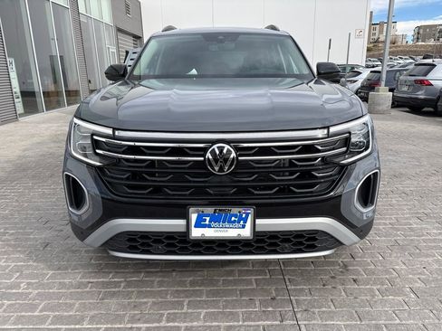 New 2026 Volkswagen Atlas Peak Edition AWD/4WD image 8