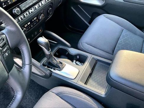 Certified 2025 Nissan Frontier SV w/ SV Convenience Package RWD image 16
