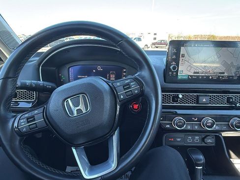 Used 2023 Honda Civic Touring image 27