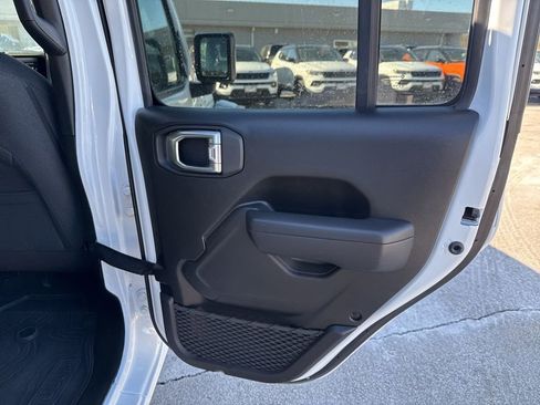 Certified 2024 Jeep Wrangler Sport S image 26