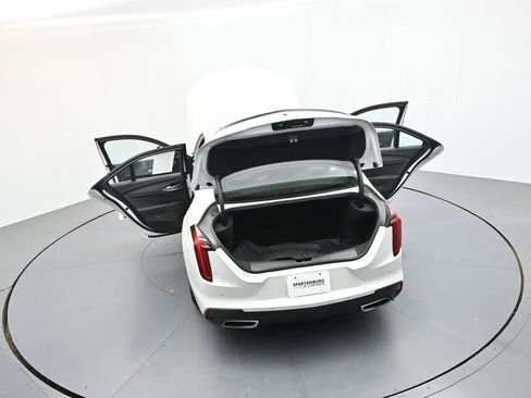Used 2024 Cadillac CT4 Luxury w/ LPO, ONYX Package RWD image 43
