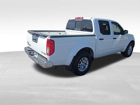 Used 2021 Nissan Frontier SV AWD/4WD image 8