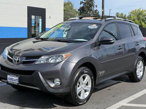 Used 2013 Toyota RAV4 XLE FWD image 3