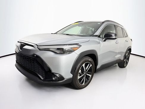 Used 2025 Toyota Corolla Cross AWD Hybrid image 3