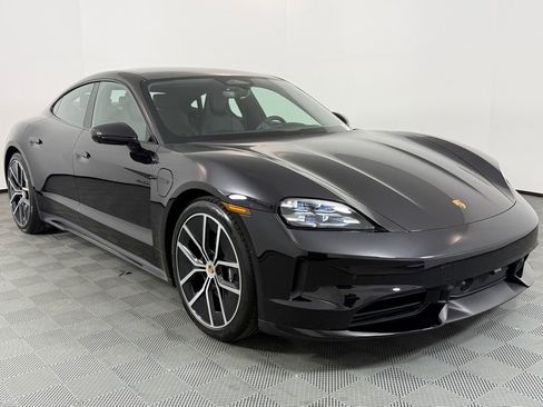 New 2026 Porsche Taycan image 9