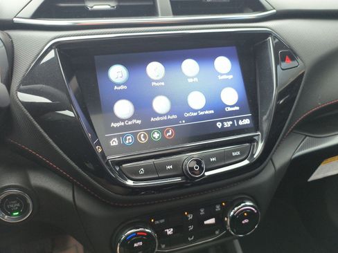 Used 2023 Chevrolet TrailBlazer RS w/ Sun and Liftgate Package image 13