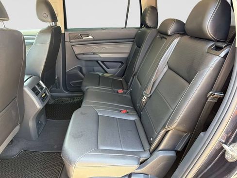 Used 2023 Volkswagen Atlas SE AWD/4WD image 15