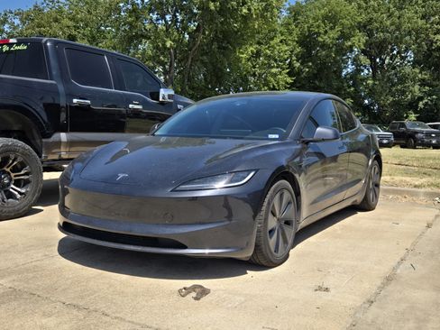 Used 2024 Tesla Model 3 Long Range AWD/4WD image 3