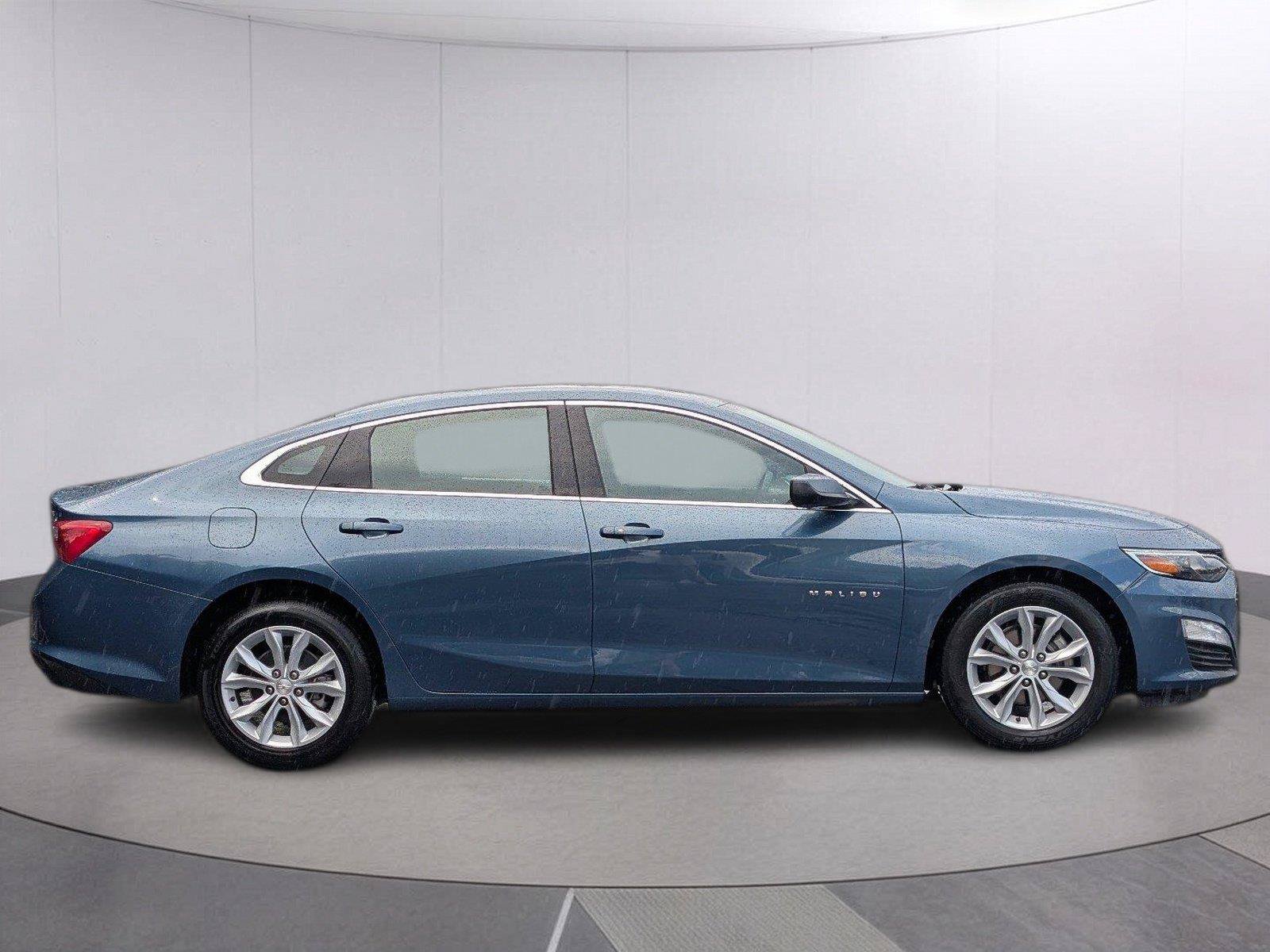 Used 2025 Chevrolet Malibu LT FWD image 6