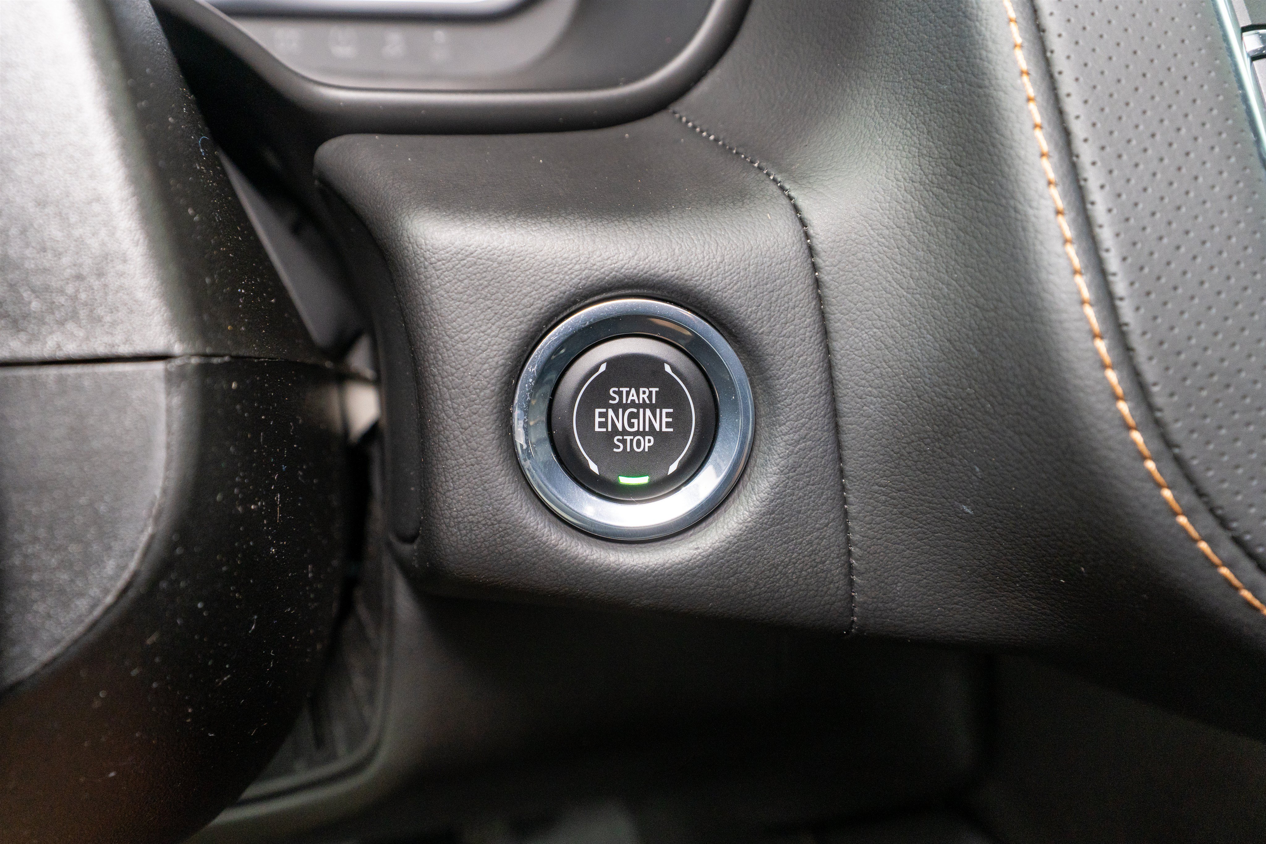 Used 2023 GMC Yukon XL AT4 AWD/4WD image 28