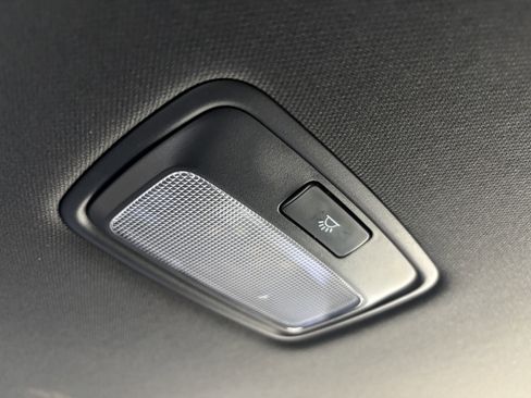 Used 2021 Kia Stinger GT-Line image 45