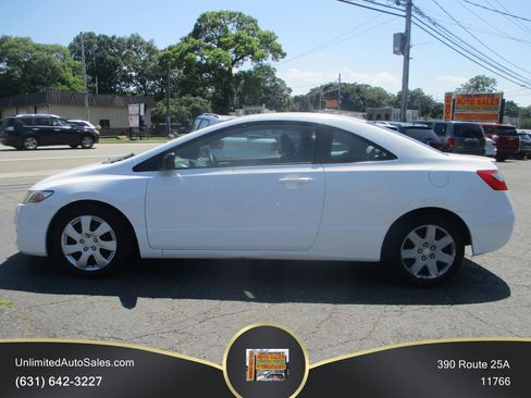Used 2010 Honda Civic LX image 3