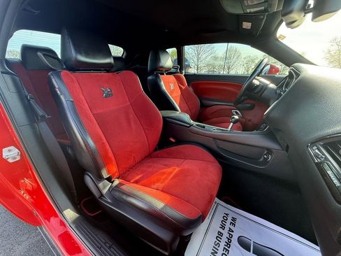 Used 2016 Dodge Challenger R/T Scat Pack image 18