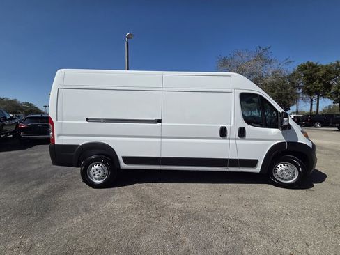 New 2026 RAM ProMaster 2500 w/ Convenience Group image 2