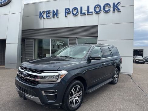 Used 2024 Ford Expedition Limited image 2